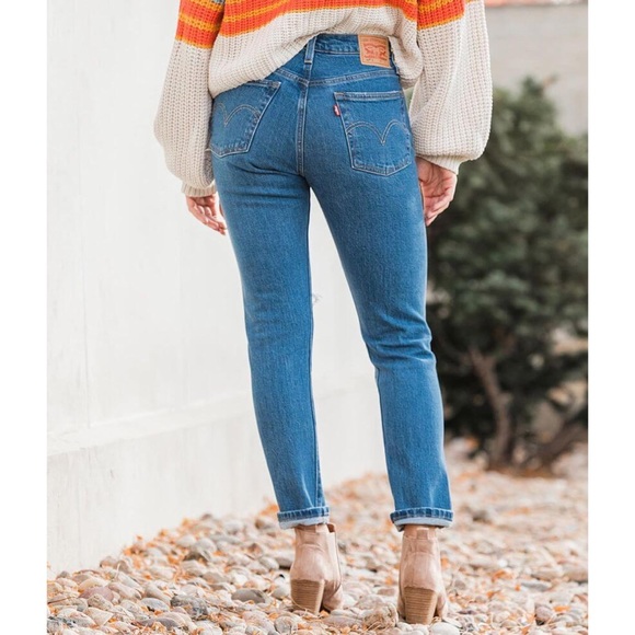 Levi's 501 Destructed High Rise Skinny Jeans - Picture 4 of 9